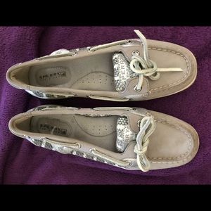 Sperry Top-Sider - Size 6